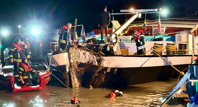 Schiffsleck an der Liegestelle Sehnde Süd sorgt für Feuerwehreinsatz