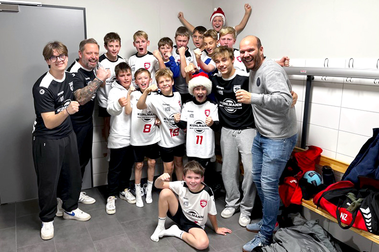 Abgezockt: Sehndes-Löwenrudel bleibt ungeschlagen und besiegt die HSG Nienburg