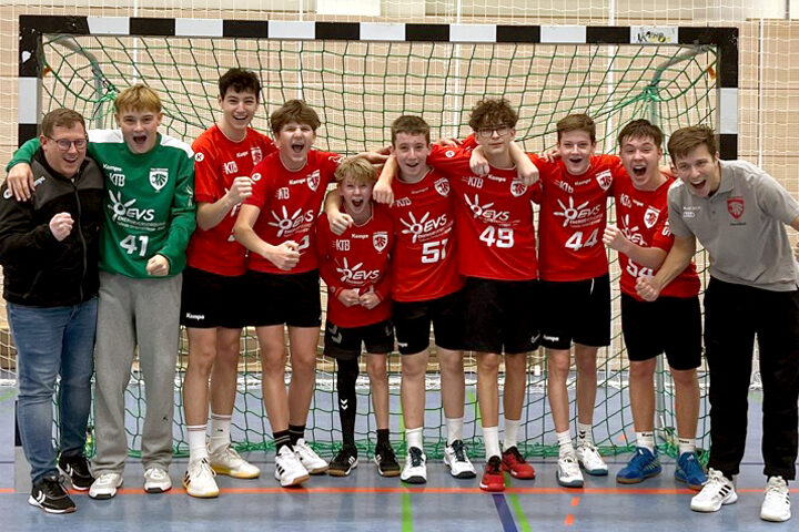 Echtes Ausrufezeichen: Die C1-Jugend  des TVE gewinnt deutlich in Burgdorf