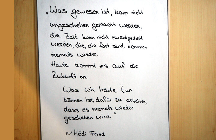 KGS eröffnet Ausstellung zum Auschwitz-Gedenktag