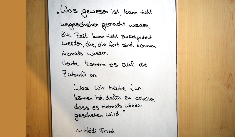 KGS eröffnet Ausstellung zum Auschwitz-Gedenktag