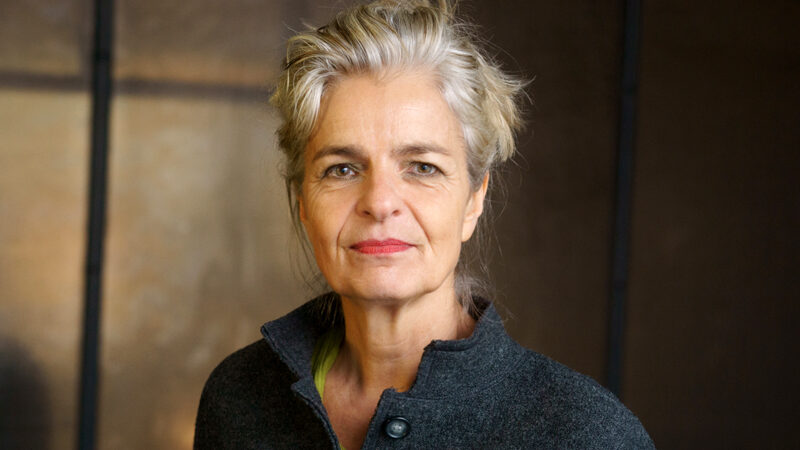 Charlotte Wiedemann liest zum Holocaust-Gedenktag im Burgdorfer Paulus-Kirchenzentrum