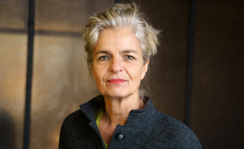 Charlotte Wiedemann liest zum Holocaust-Gedenktag im Burgdorfer Paulus-Kirchenzentrum