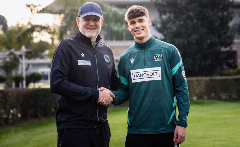 Erster Neuzugang bei 96 perfekt: Noah Weißhaupt kommt
