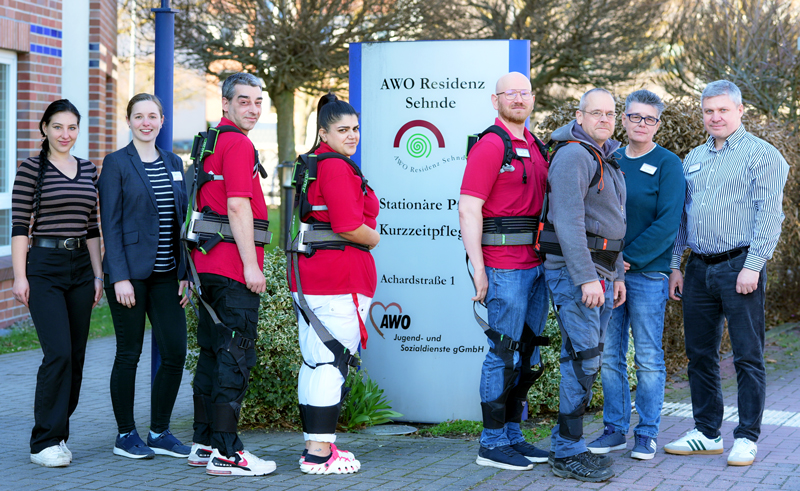 Rückenschonung im Pflegealltag: AWO Residenz Sehnde erprobt neue Unterstützung