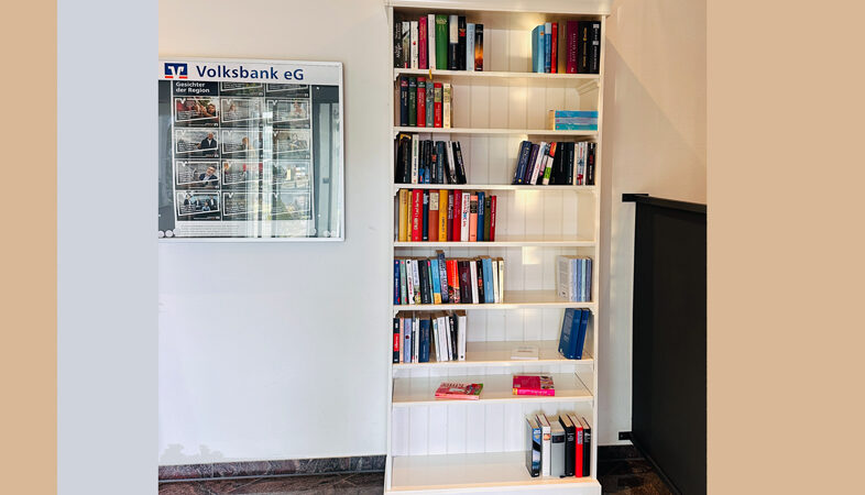 Offner Bücherschrank hat in Ilten eine neue Heimat
