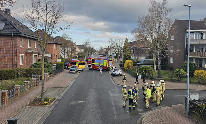Gasaustritt im Keller sorgt für Feuerwehreinsatz in Ahlten