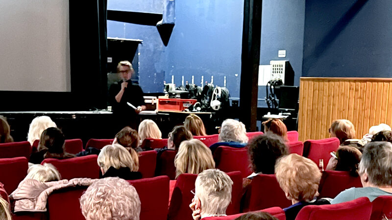 Großer Zuspruch für Filmabend zum Internationalen Frauenkampftag in Lehrte