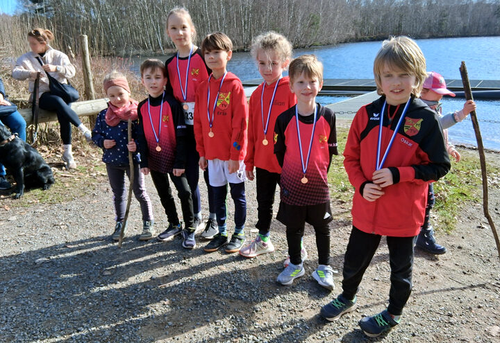 Fünf Treppchenplätze für den MTV Rethmar beim 9. Volkslauf um den Altwarmbüchener See