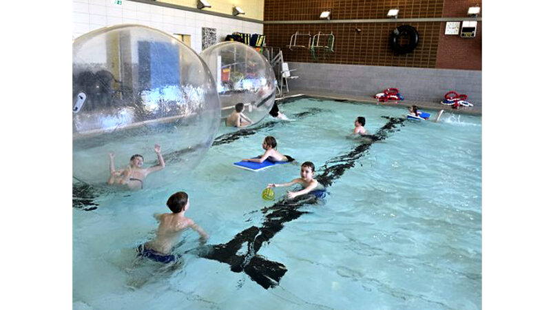 Ferienpassaktion von SPD, DLRG, TigerEvents und Daniela Busche in Höver: Spaß auf dem Wasser