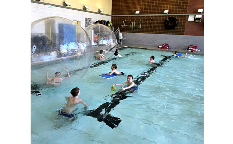 Ferienpassaktion von SPD, DLRG, TigerEvents und Daniela Busche in Höver: Spaß auf dem Wasser