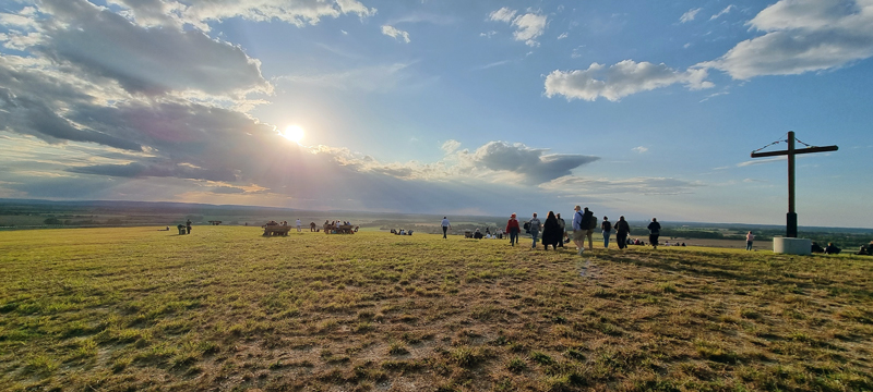 Wandern – Picknicken – Sonnenuntergang – Fotomomente: zwei Bergwanderungen in Sehnde