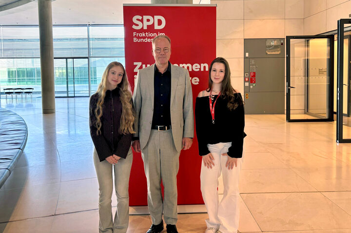 Zukunftstag 2026: Junge Menschen in Berlin und Hannover bei MdB Dr. Matthias Miersch