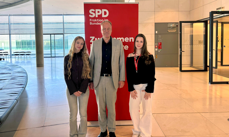 Zukunftstag 2026: Junge Menschen in Berlin und Hannover bei MdB Dr. Matthias Miersch