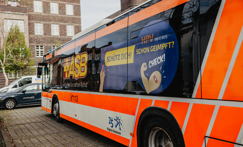Krebsvorsorge-Impfung: Region Hannover fährt mit Infobus rund 30 Schulen an