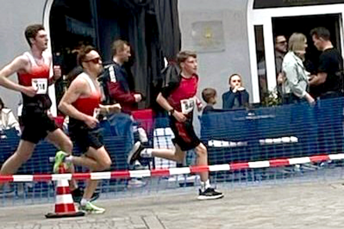 MTV Rethmar Läufer Janko Schenk siegt in Hameln