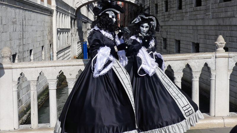 Fotoausstellung „Karneval in Venedig“ im KunstGang der MHH – Vernissage