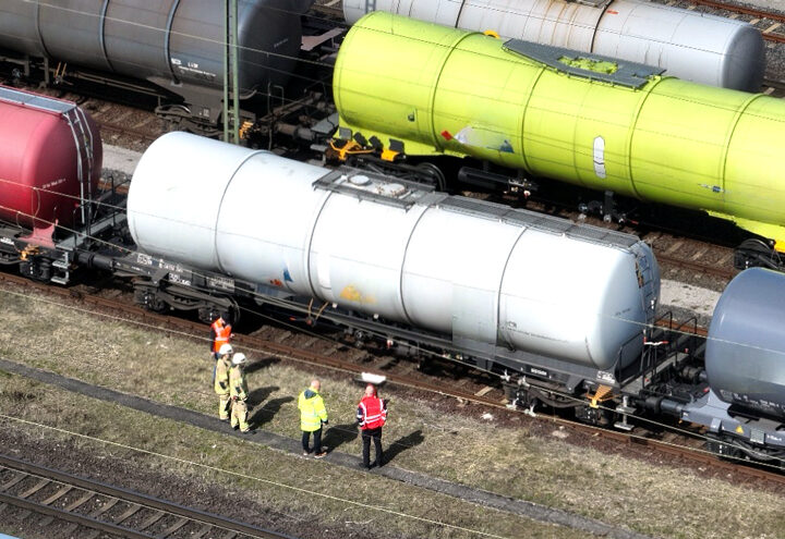 Austretendes Kerosin sorgt für Großeinsatz in Lehrte am Mega-Hub