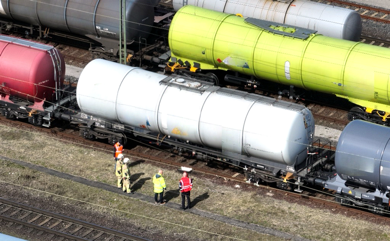 Austretendes Kerosin sorgt für Großeinsatz in Lehrte am Mega-Hub