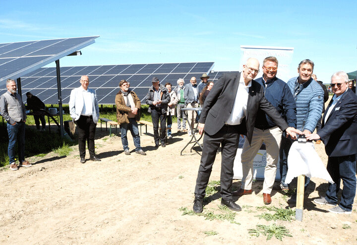 Photovoltaikfeld der Energiegenossenschaft in Sehnde in Betrieb genommen