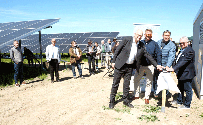 Photovoltaikfeld der Energiegenossenschaft in Sehnde in Betrieb genommen