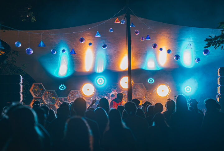 Endlich wieder Straßenbahnen: Das SNNTG Festival feiert sein Comeback als 3-Tages-Festival