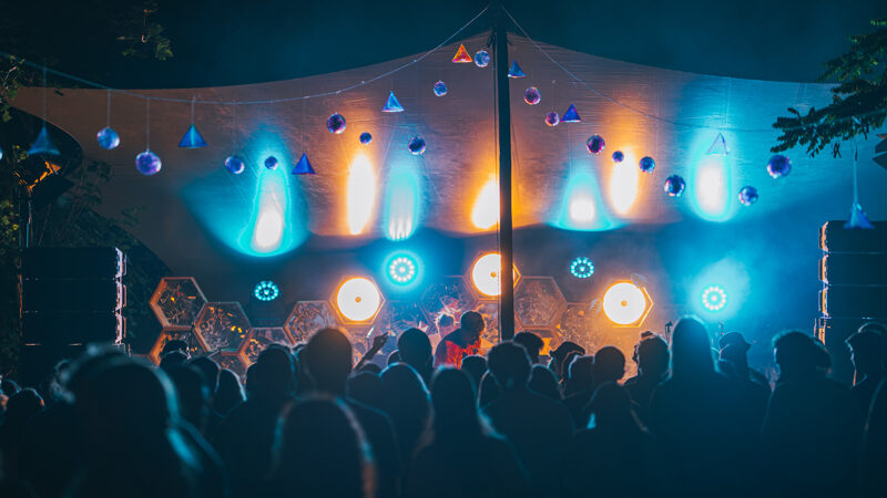 Endlich wieder Straßenbahnen: Das SNNTG Festival feiert sein Comeback als 3-Tages-Festival