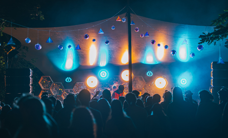 Endlich wieder Straßenbahnen: Das SNNTG Festival feiert sein Comeback als 3-Tages-Festival