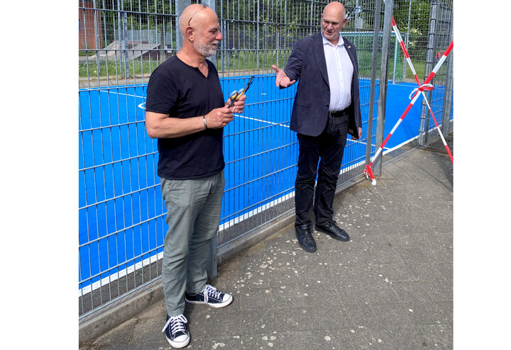 Große Freude:  Wiedereröffnung des Bolzkäfigs am Jugendzentrum Lehrte-Süd