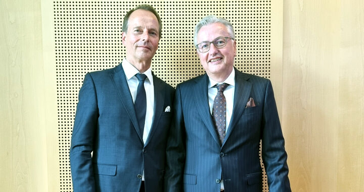 Calenberger Kreditverein: Umwandlung in AG und Partnerschaft mit der Volksbank eG Hildesheim-Lehrte-Pattensen