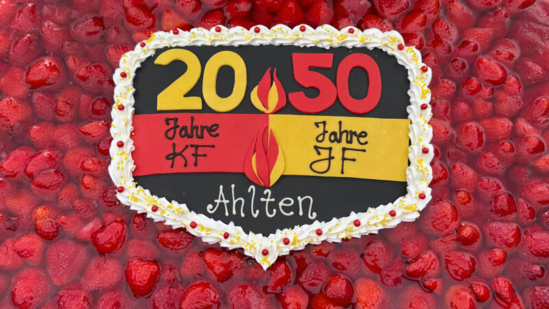 231 Kinder und Jugendliche der Lehrter Feuerwehr feiern die Jubiläen der Kinder- und Jugendfeuerwehr Ahlten