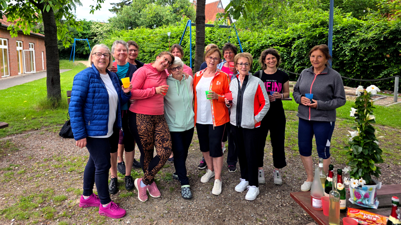 Schnapszahl-Jubiläum bei den Fitness-Damen in Wassel