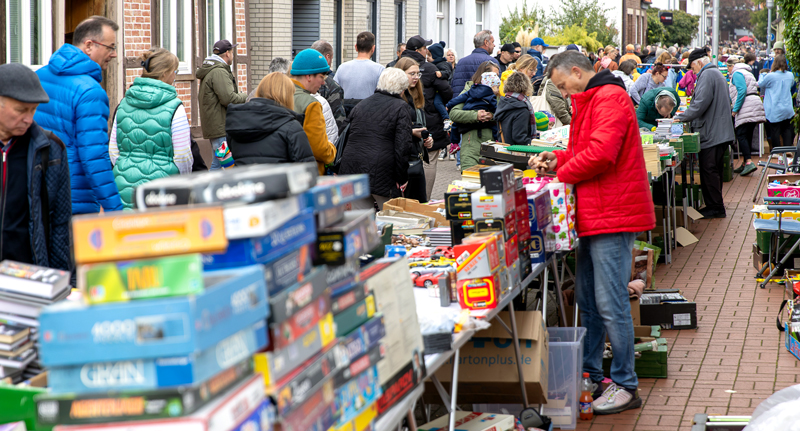 Traditioneller Großflohmarkt in Burgdorf – Standkarten erhältlich – Schnäppchenjäger strömen durch die Altstadt