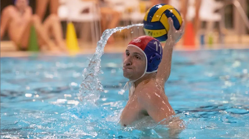 Lehrter Wasserballer mit Doppelaufgabe zum Freibadstart