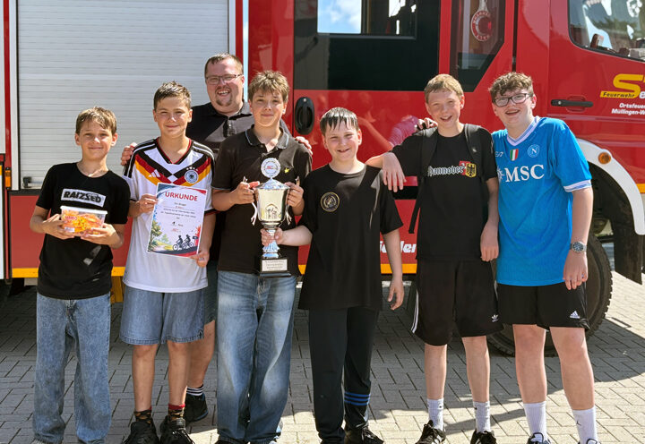 Fahrradrallye der Jugendfeuerwehren fordert Geschick und Teamgeist