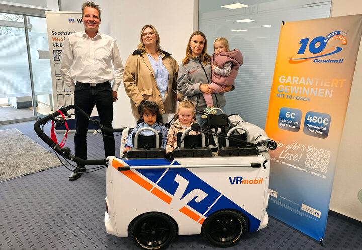 Volksbank eG Hildesheim-Lehrte-Pattensen verschenkt vier Kinderbusse