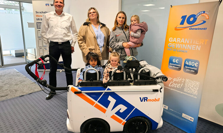 Volksbank eG Hildesheim-Lehrte-Pattensen verschenkt vier Kinderbusse
