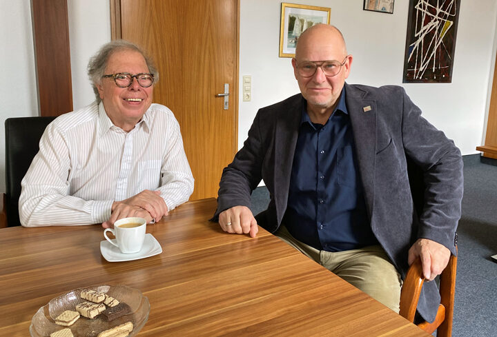 Demokratie lebt vom Mitmachen: Stadt Lehrte sucht weitere Wahlhelfer – und stellt Rekord-Wahlhelfer vor