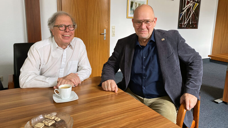 Demokratie lebt vom Mitmachen: Stadt Lehrte sucht weitere Wahlhelfer – und stellt Rekord-Wahlhelfer vor