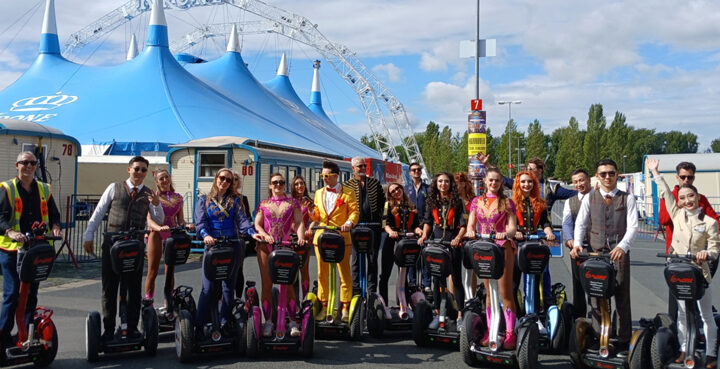 Circusartisten erkunden Hannover: Teambuilding-Tour bei Krone