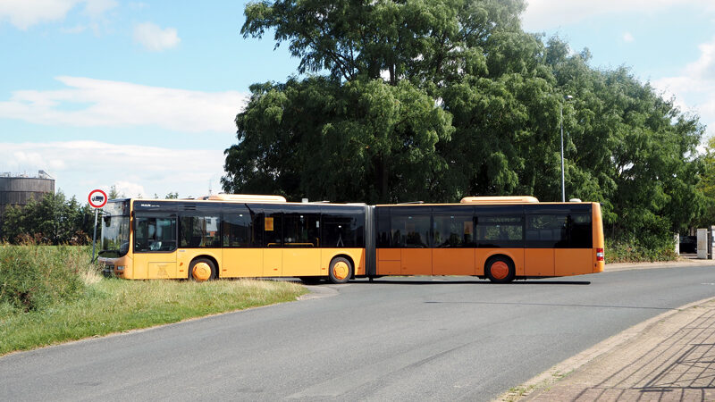 Bus in Sehnde „verfährt“ sich doppelt