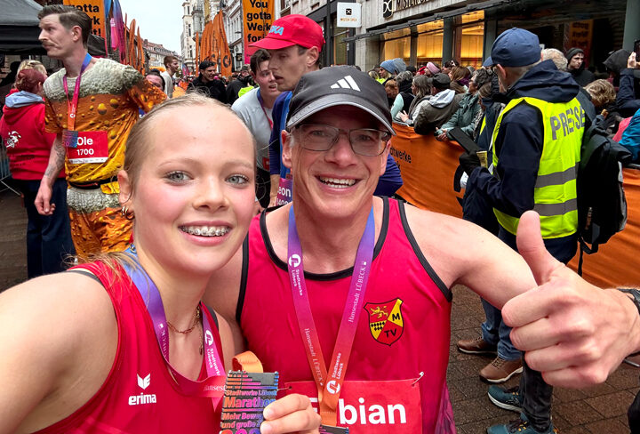 Enie Jochim läuft niedersächsische Jahresbestzeit: taktischer Halbmarathon-Coup in Lübeck