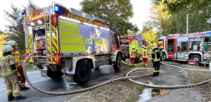 Regionsfeuerwehrbereitschaft des Brandschutzabschnitts 4 trainiert die Wasserversorgung bei Vegetationsbränden